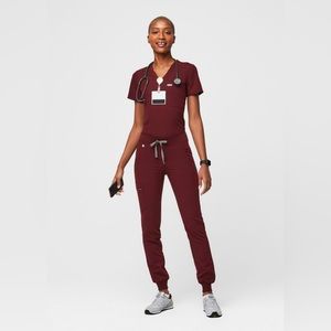 Figs Zamora joggers XS in burgundy
